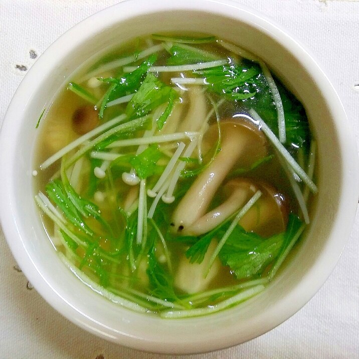 しめじとえのきと水菜の中華スープ
